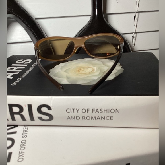 Authentic Prada Logo Wrap Around Sunglasses - Picture 3 of 5